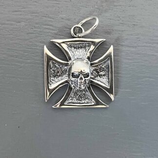 Maltese Cross (With Skull)